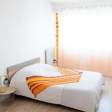 Mama With Aircon Including Parking 2 Cars Apartment Colmar Exterior photo