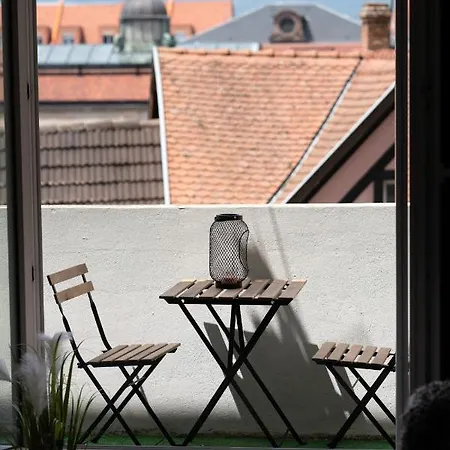 Mama With Aircon Including Parking 2 Cars Apartment Colmar Exterior photo